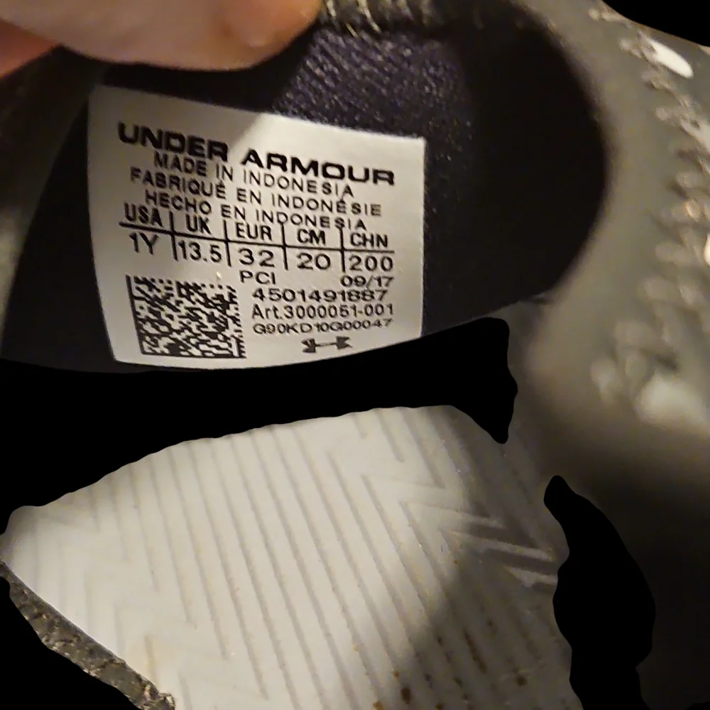 Under Armour Black/Gray/White Camo Sandals